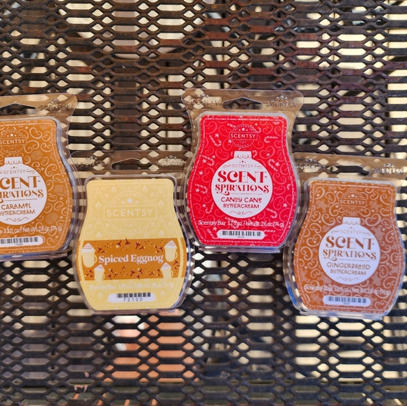 4 Scentsy Wax Bars Scent-Spirations. Candy Cane, Caramel & Gingerbread Butter - Picture 1 of 6